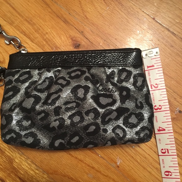 NWOT Coach Wristlet - Picture 2 of 5
